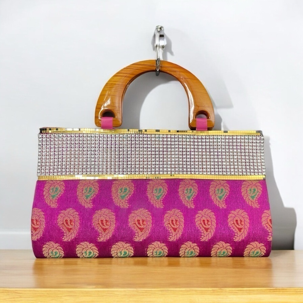 Ethic Purse pink gold hard case bag/purse traditional plastic wood like handles